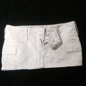 white hollister mini skirt
