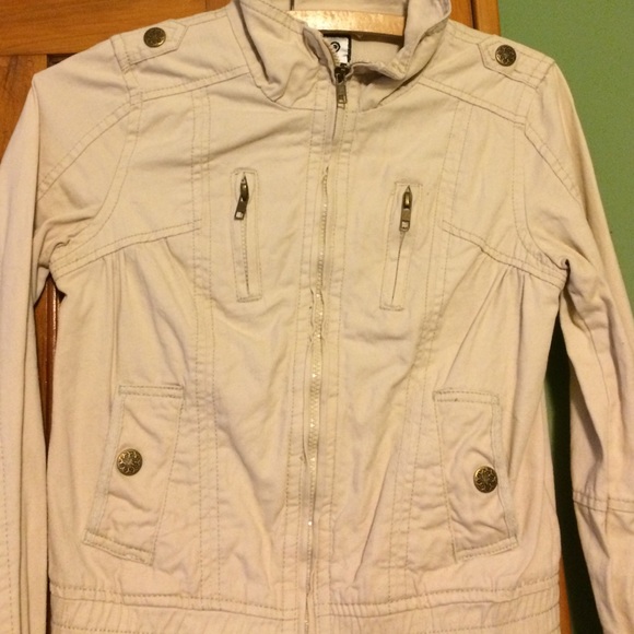Jacket - Picture 2 of 2