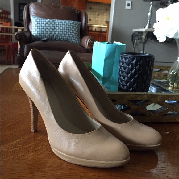 Tan heels. New