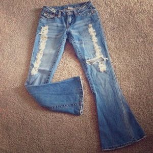 Like new True religion joey jeans! Size 27.