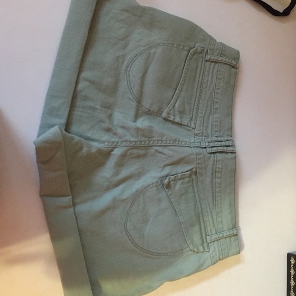 GREEN HIGH WAISTED SHORTS - Picture 2 of 2