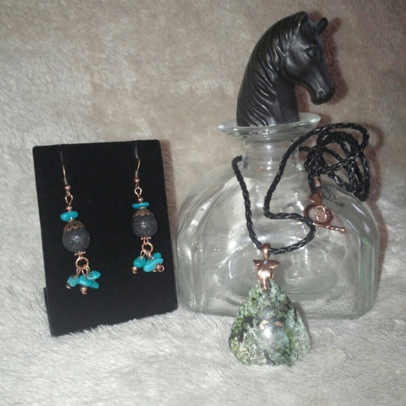 Earth Stone Necklace & Earring Set