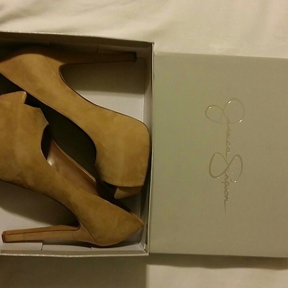 Jessica Simpson Pumps