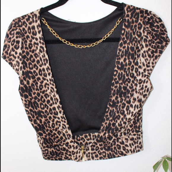 Cheetah top with open back - Picture 3 of 3