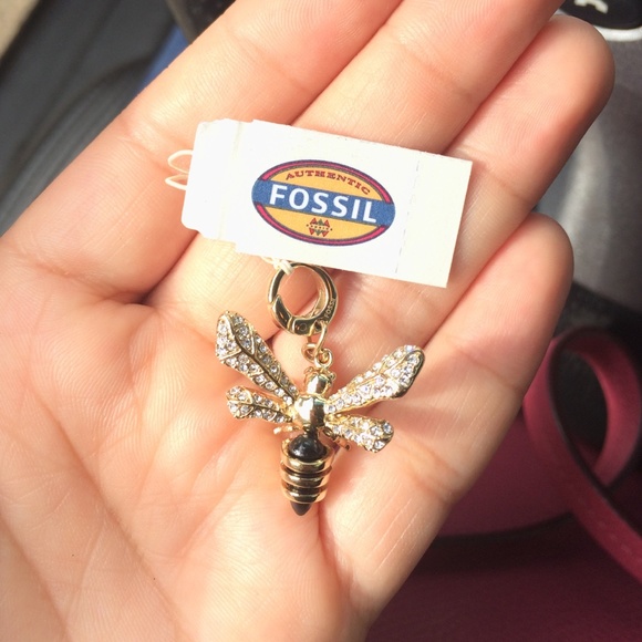 Bee charm 🐝