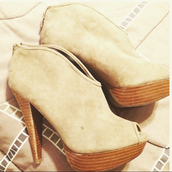 Suede Boots - Picture 4 of 4