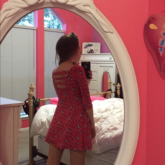 PINK BODYCON DRESS - Picture 2 of 3