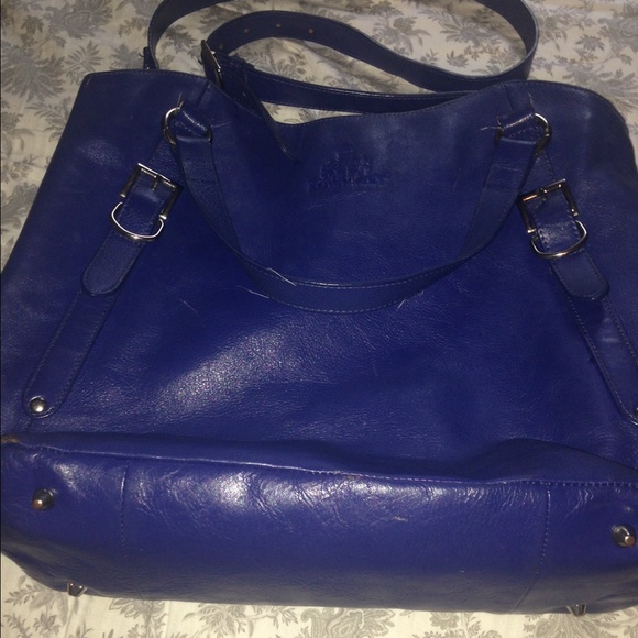 🔥Amazing price🔥100% genuine leather tote 💙