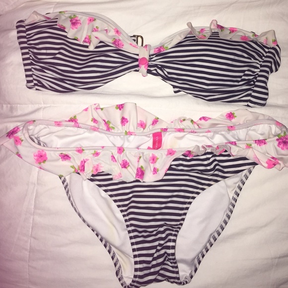 Victoria secret strapless bikini