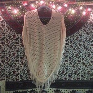 CREAM CHARMING CHARLIE'S PONCHO