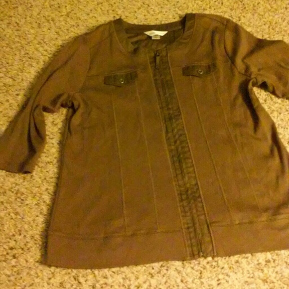 3 work dress shirts - Picture 3 of 4