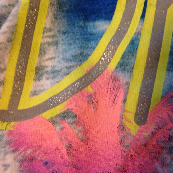 Top - Picture 4 of 4