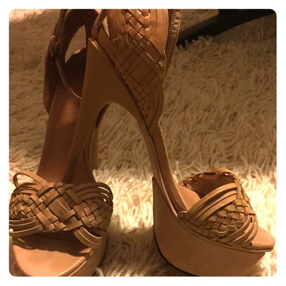 L.A.M.B. Shoes - Stylish heels from L.A.M.B. Soft leather!