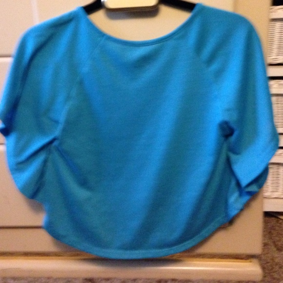 Top - Picture 2 of 2