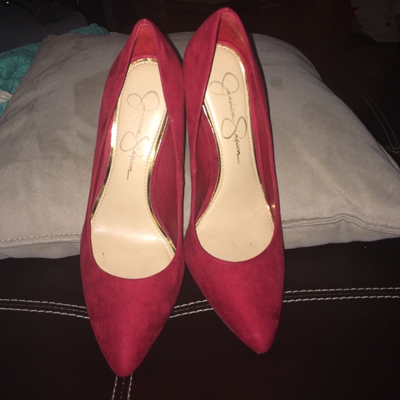Red suede Jessica Simpson pumps