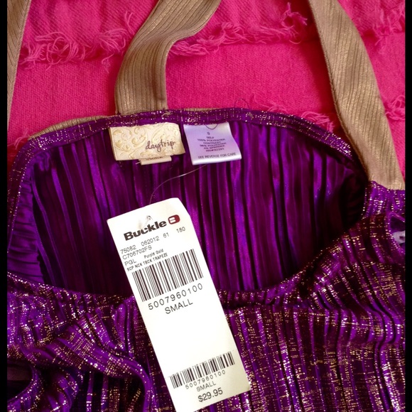 Sold - Picture 3 of 4