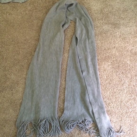 Grey scarf