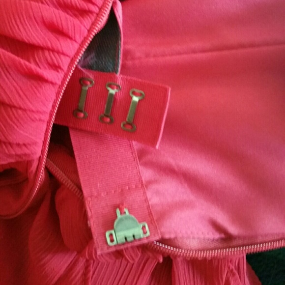 Strapless David's bridal dress - Picture 2 of 3