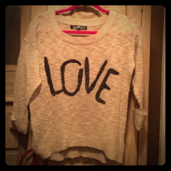 LOVES IN THE AIR...sweater!
