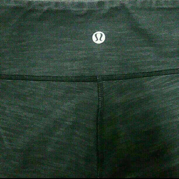 ❌SOLD❌Lululemon Wunder Under Black Denim Tights