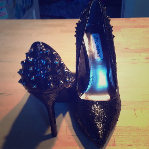 NWOT Steve Madden glitter/spike heels!