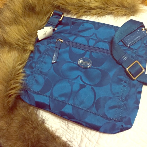 Couch purse