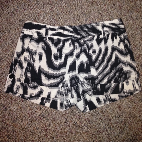 Adorable shorts!