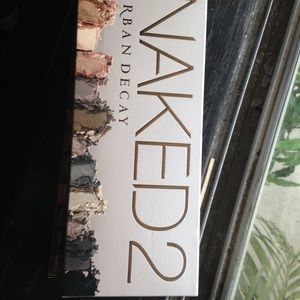 Authentic naked 2 palette