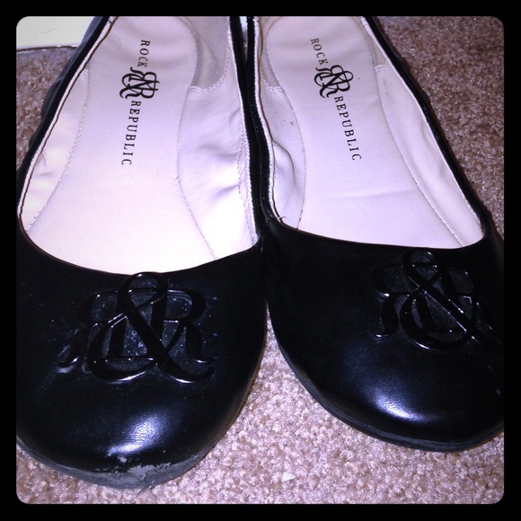 Black flats