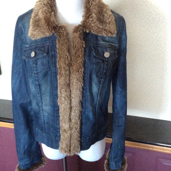 Vintage Y2k Denim Fur Trim Jacket - Picture 3 of 4