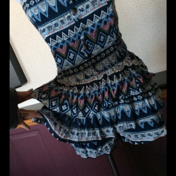 Romper - Picture 3 of 4