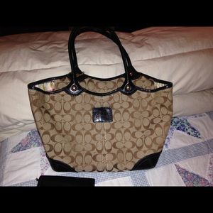 Coach signature large tote