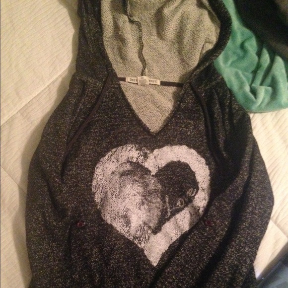 Gray hooded sweatshirt barely worn