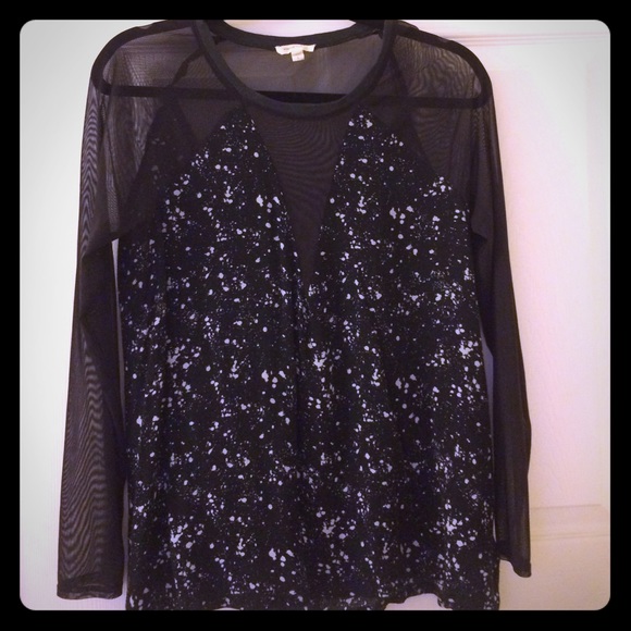 Cute sheer black long sleeve printed top