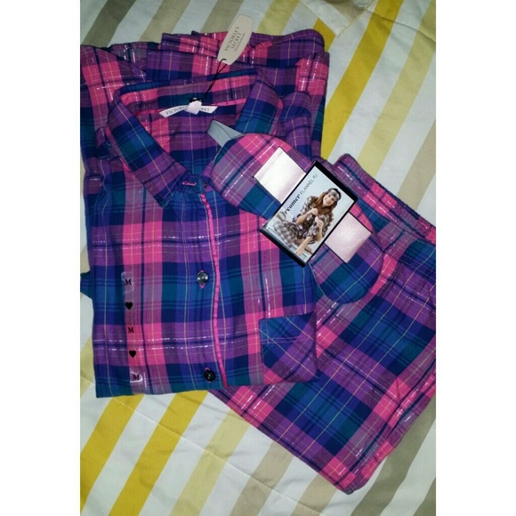 VS 3 pc flannel pj set!
