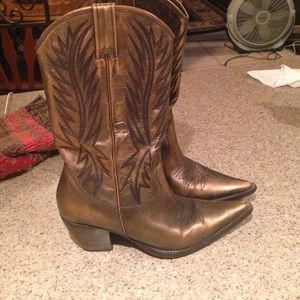 Authentic pilgrim leather cowgirl boots