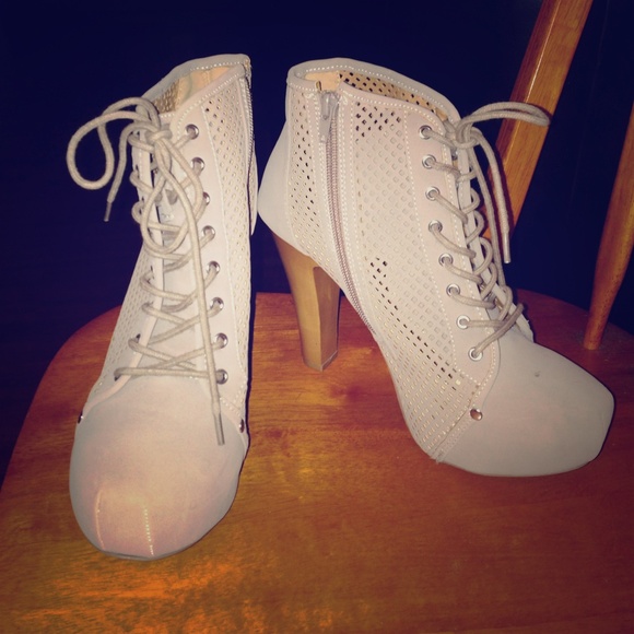 Beige heel booties