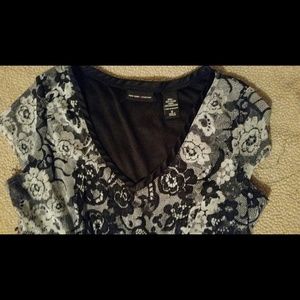 Black and Grey w Inside Lining Top. Very Cute!