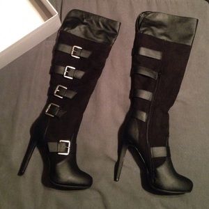 High heal knee-high boots