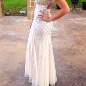 PROM DRESS BY SEAN COLLECTION