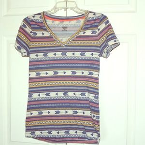 Tribal patten v neck top