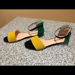 Green yellow black summer/spring flats sandal shoe