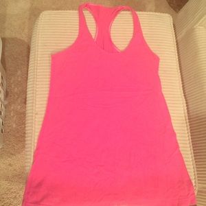 Lululemon hot pink Cool Racerback size 10