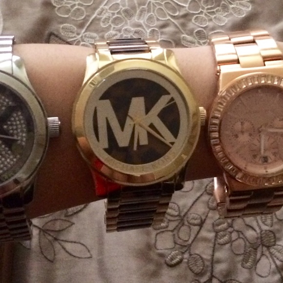 🚨🔥SALE🎈Michael Kors Tortoise logo watch - Picture 2 of 4