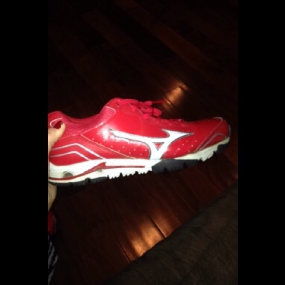 Turf/indoor facility shoes.