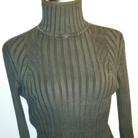 Black fitted turtleneck