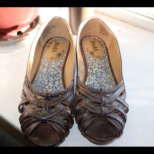 Cute brown flats!!