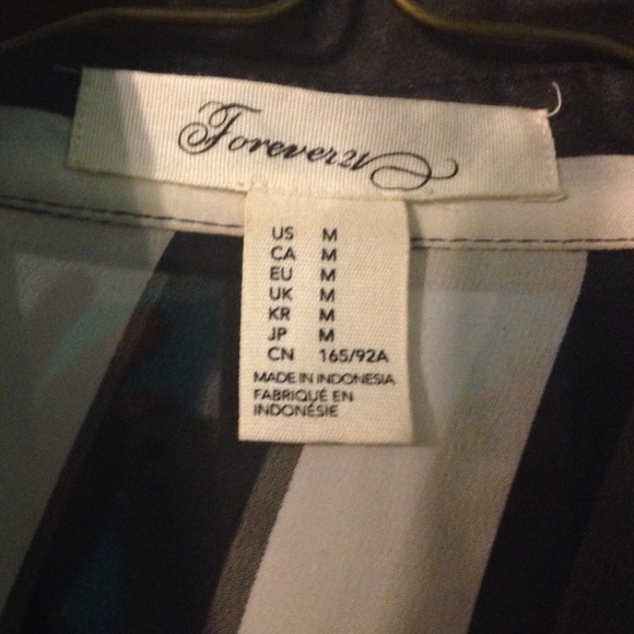 Black and white stripped top - Picture 2 of 3