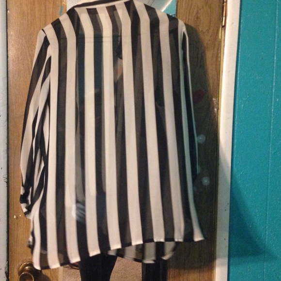 Black and white stripped top - Picture 3 of 3