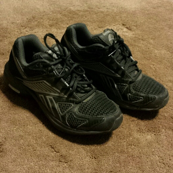 Tennis Shoed